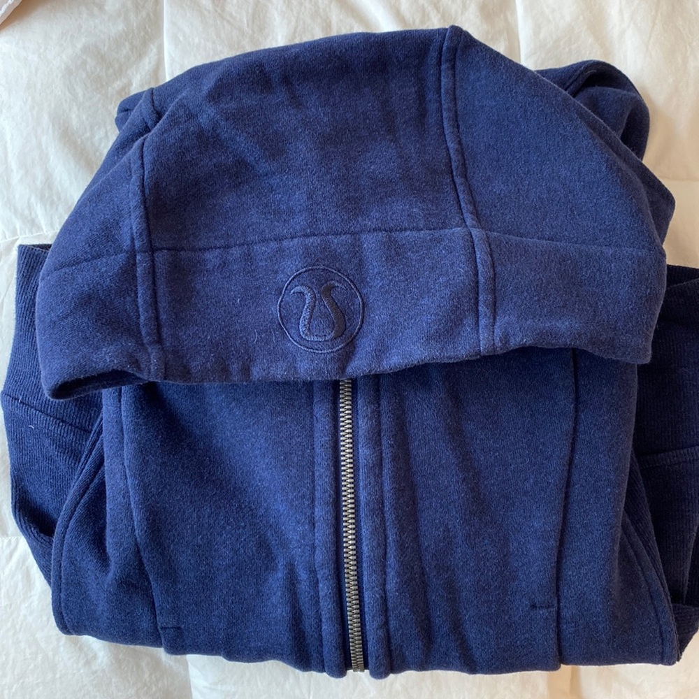 Lululemon on the move full zip scuba sweatshirt navy women’s size 4